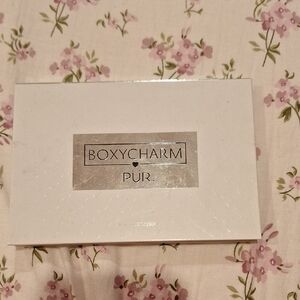 BoxyCharm Eyeshadow Palette - Silver